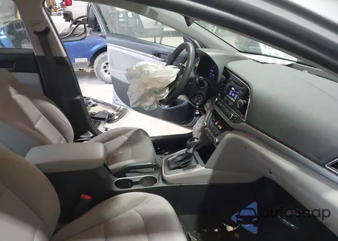 2017 Hyundai Elantra Se z USA, uszkodzony, nr VIN 5NPD74LF5HH189036